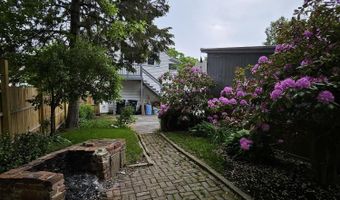 103 4th St, Bangor, ME 04401