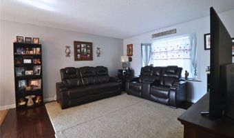 204 25th Ave SW, Altoona, IA 50009