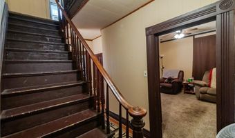 212 N 9th St, Atchison, KS 66002