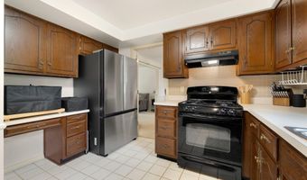 405 Inglenook Pl, Angola, IN 46703