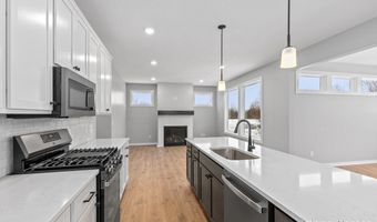 11426 Shoreline Dr 111, Allendale, MI 49401