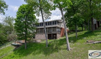 495 Shore Dr, Big Sandy, TN 38221