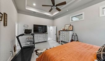 140 Wood Valley Dr, Adkins, TX 78101
