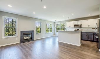 2865 Barclay Way, Ann Arbor, MI 48105