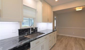 5 Holten Ave, Newport, RI 02840