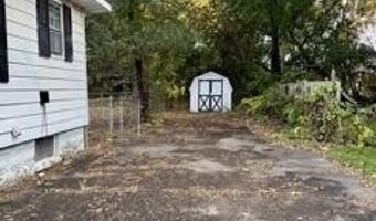 5 Lockrow Blvd, Albany, NY 12205