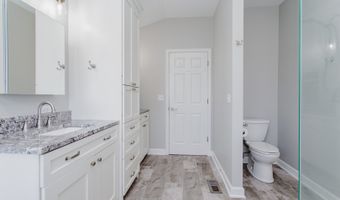 3 BLACKWOLF Ct, Algonquin, IL 60102