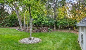 2615 N MILLBROOK Rd, Appleton, WI 54914