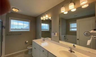 5437 154th St W, Apple Valley, MN 55124