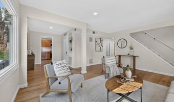 6010 BANGOR Dr, Alexandria, VA 22303
