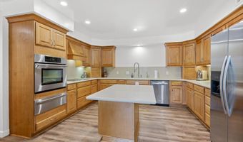 10933 Sunray Pl, La Mesa, CA 91941