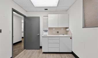 220 N WESTMONTE Dr A, Altamonte Springs, FL 32714