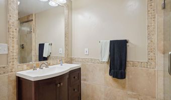 10813 LOCKLAND Rd, Potomac, MD 20854