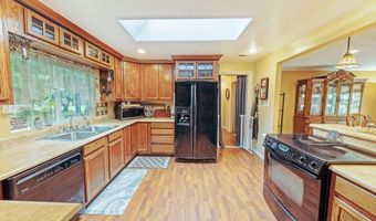 1121 YEUST Rd, Azalea, OR 97410