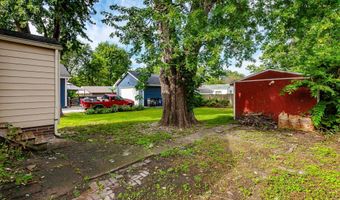 2416 E 38th Ct, Des Moines, IA 50317