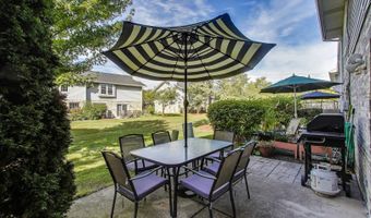 802 N Tamarac Blvd, Addison, IL 60101
