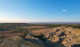1242 Hwy 20 S, Basin, WY 82410