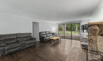 1511 N Dryden Ave, Arlington Heights, IL 60004