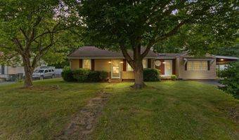 12 Oak Ter, Bellingham, MA 02019