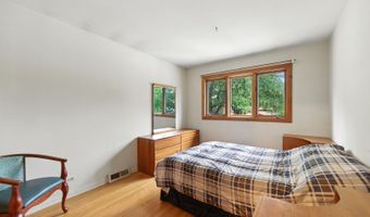 826 S Roosevelt Ave, Arlington Heights, IL 60005