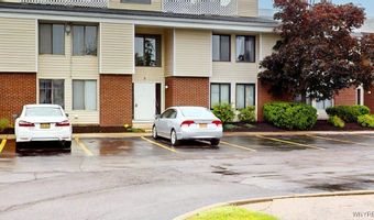5 Southcreek Ct C, Amherst, NY 14051