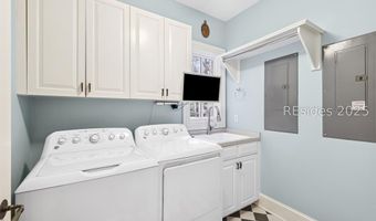 46 Hawthorne Rd, Bluffton, SC 29910