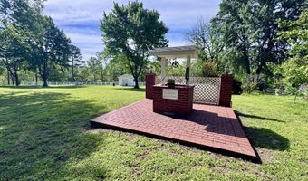 806 Broadway St, Alton, MO 65606