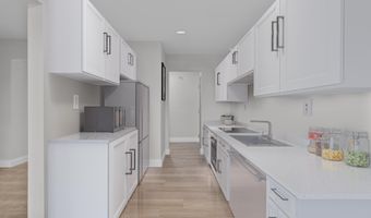 50 Greenhouse Rd 42D, Bridgeport, CT 06606