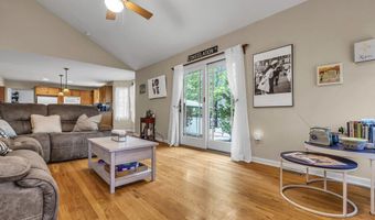 65 Pelican Dr, Bayville, NJ 08721