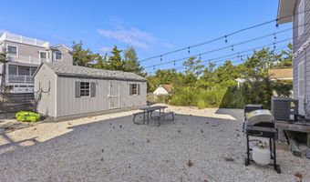 21 E 9th St, Barnegat Light, NJ 08006