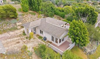 2557 Live Oak Park Rd, Fallbrook, CA 92028