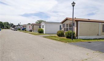 74 Bayview Park, Middletown, RI 02842