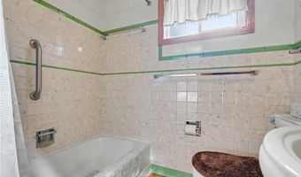 1540 Lilly Ln, Alliance, OH 44601