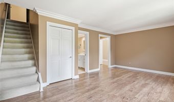 483 Concord Downs Ln, Aurora, OH 44202