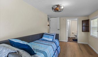 7870 25th Pl, Bell, FL 32619