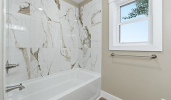 206 W Lincoln St, Ashley, IN 46705