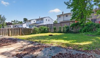 726 PLUMTREE Ln, Claymont, DE 19703