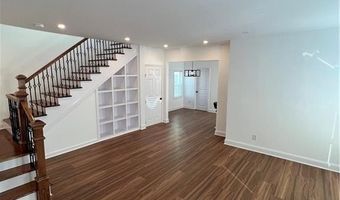 57 Gould St, Newport, RI 02840