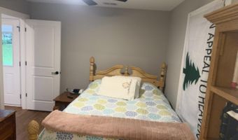 707 Edelen Ave, Bardstown, KY 40004