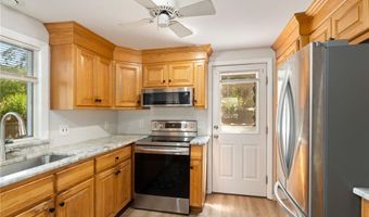 72 Nichols Rd, North Kingstown, RI 02852