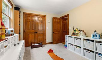 8 Miltimore Rd, Antrim, NH 03440