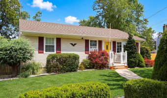 327 Pacific Ave, Beachwood, NJ 08722