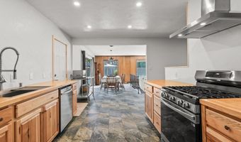 3371 Bardick Rd, Anderson, CA 96007
