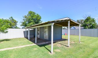 308 W Ellwood Blvd, Anton, TX 79313