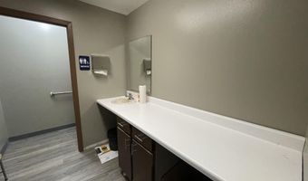 916 FELD St, Algoma, WI 54201