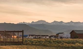 26 MERRIMAC Trl, Boulder, WY 82923