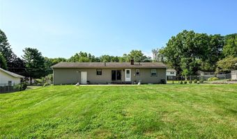 577 Catalina Dr, Akron, OH 44319