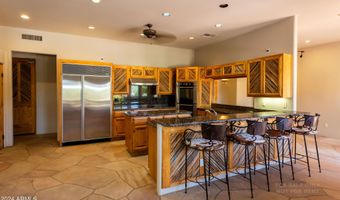 40777 N ECHO CANYON Dr, Cave Creek, AZ 85331