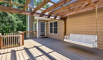354 E Creek Bnd, Athens, GA 30605