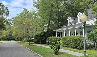 12 Fraser St, Beaufort, SC 29907